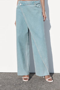 Vintage classic Straight skinny leg loose light blue jeans for women