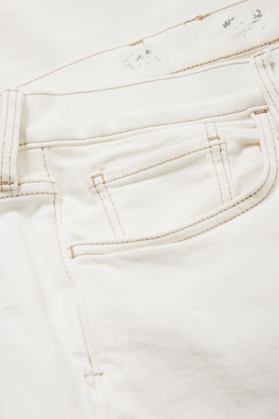 Retro classic Fashion High Waist Straight white Denim jeans for man